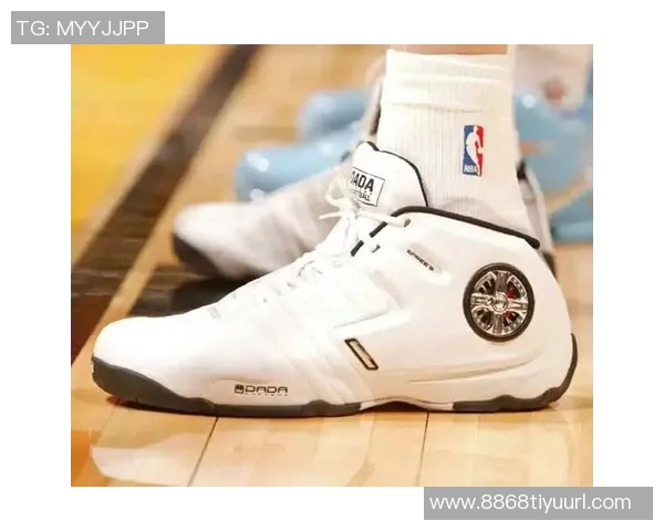 杜克大学发布独特白蓝配色Kobe5球鞋引发球迷热议